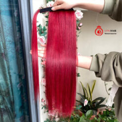 red ponytail extension