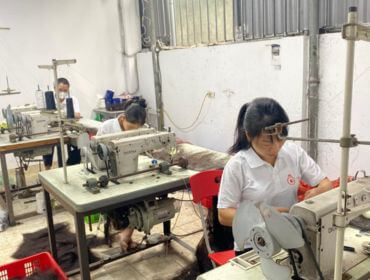 Vietnamese hair wefting production line